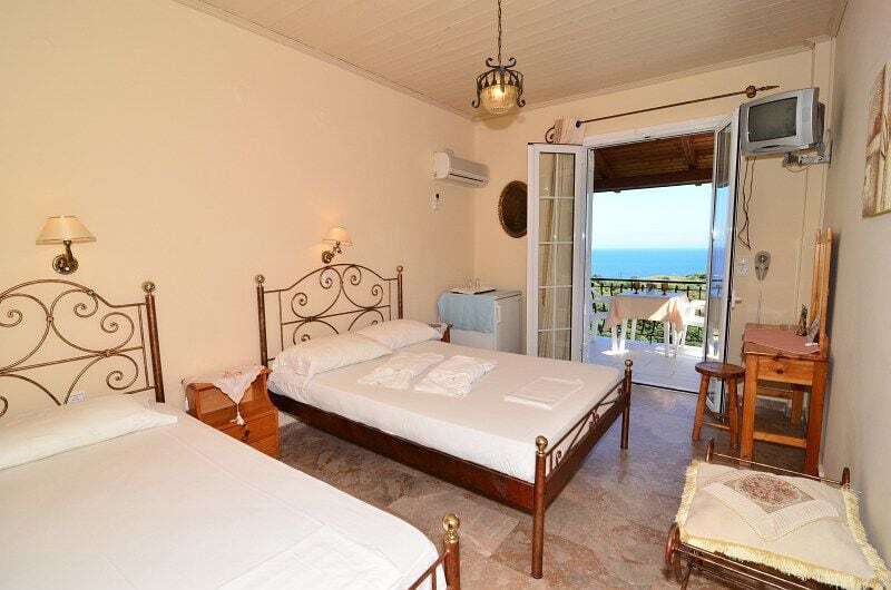 Vasilikí Fiore Hill Sea View Studios מראה חיצוני תמונה